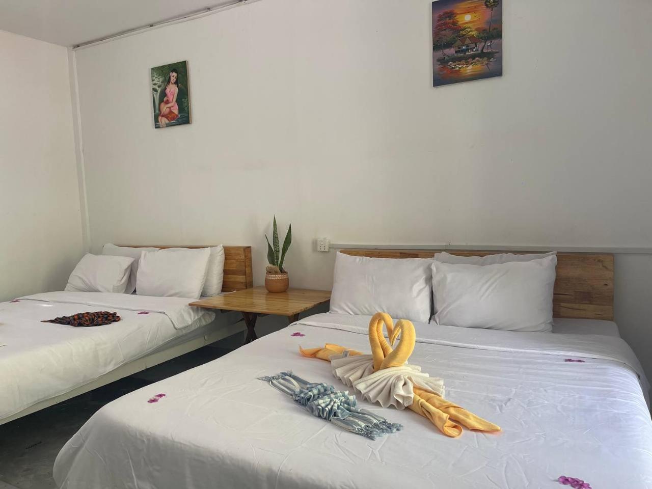 Koh Rong Beach Hostel And Bungalows Kaoh Touch Bagian luar foto