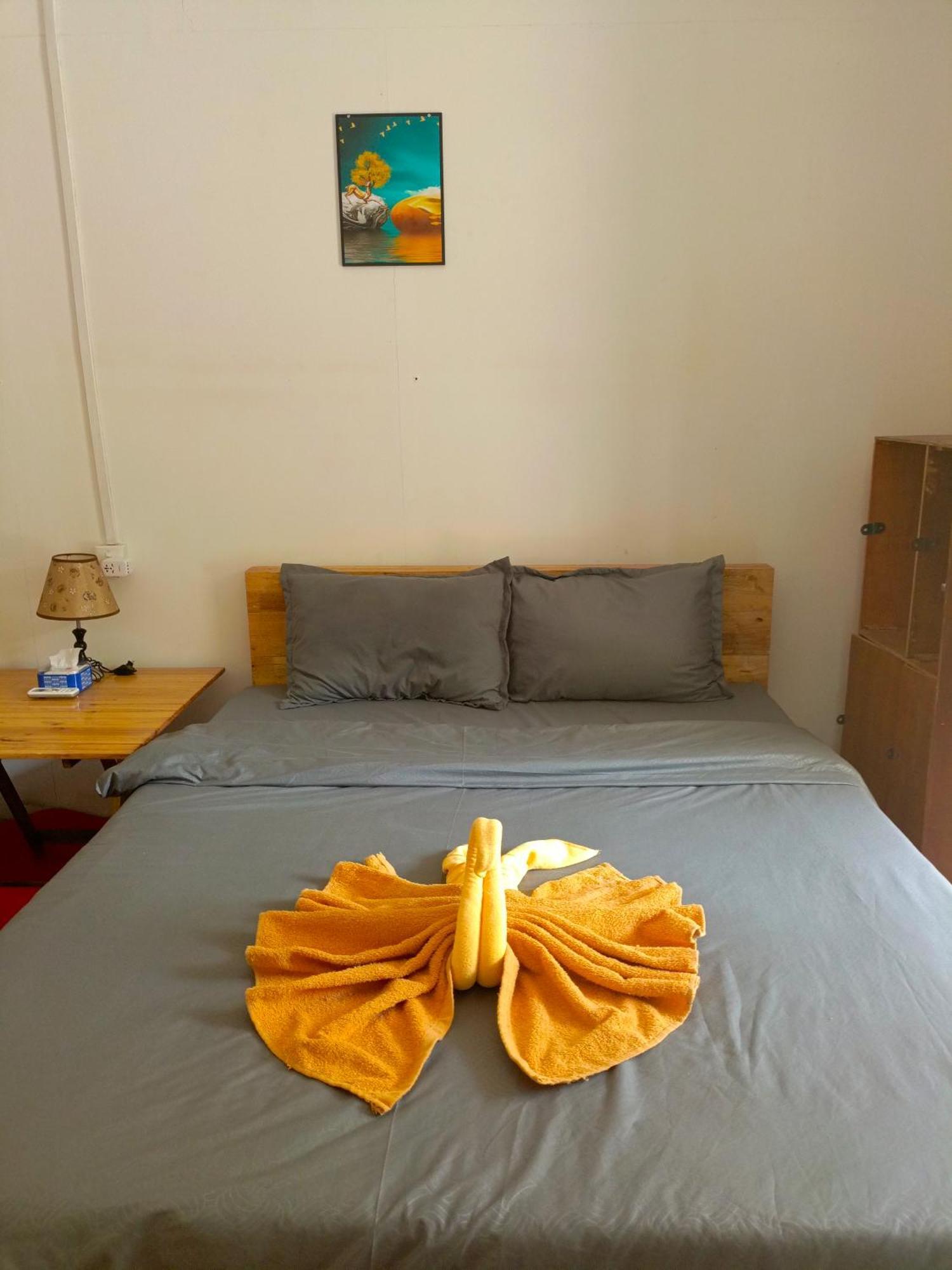 Koh Rong Beach Hostel And Bungalows Kaoh Touch Bagian luar foto