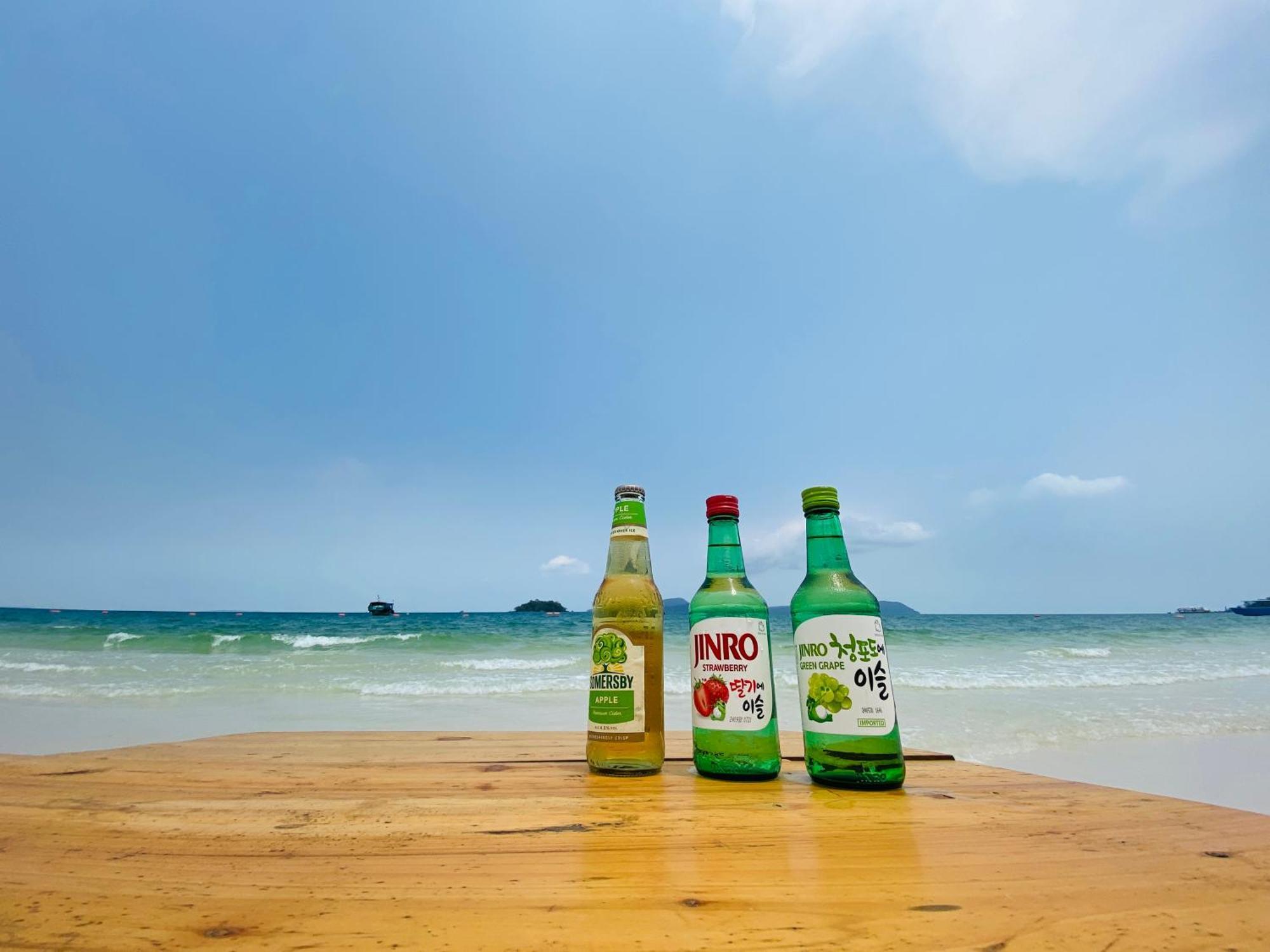 Koh Rong Beach Hostel And Bungalows Kaoh Touch Bagian luar foto