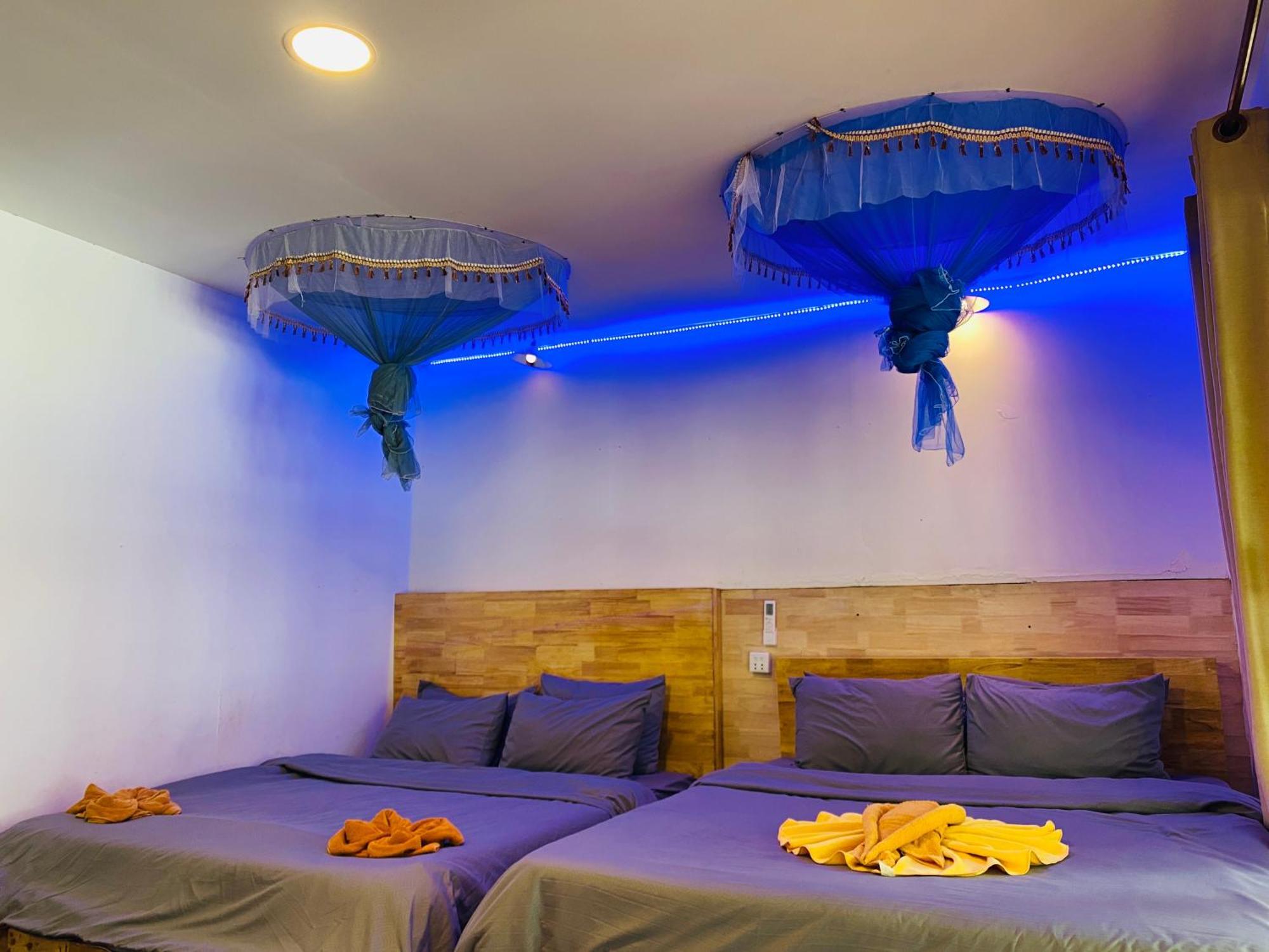 Koh Rong Beach Hostel And Bungalows Kaoh Touch Bagian luar foto